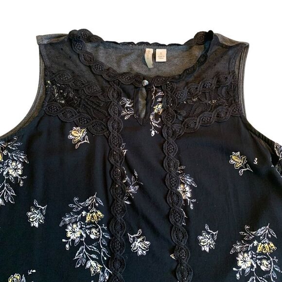 Est. 1946 Women’s Contemporary Sleeveless Black Multicolor Floral Top Size Small - Picture 4 of 7